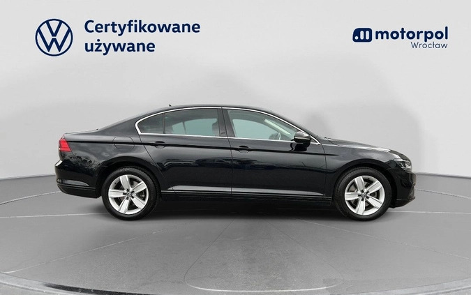 Volkswagen Passat cena 95900 przebieg: 77833, rok produkcji 2019 z Bogatynia małe 781